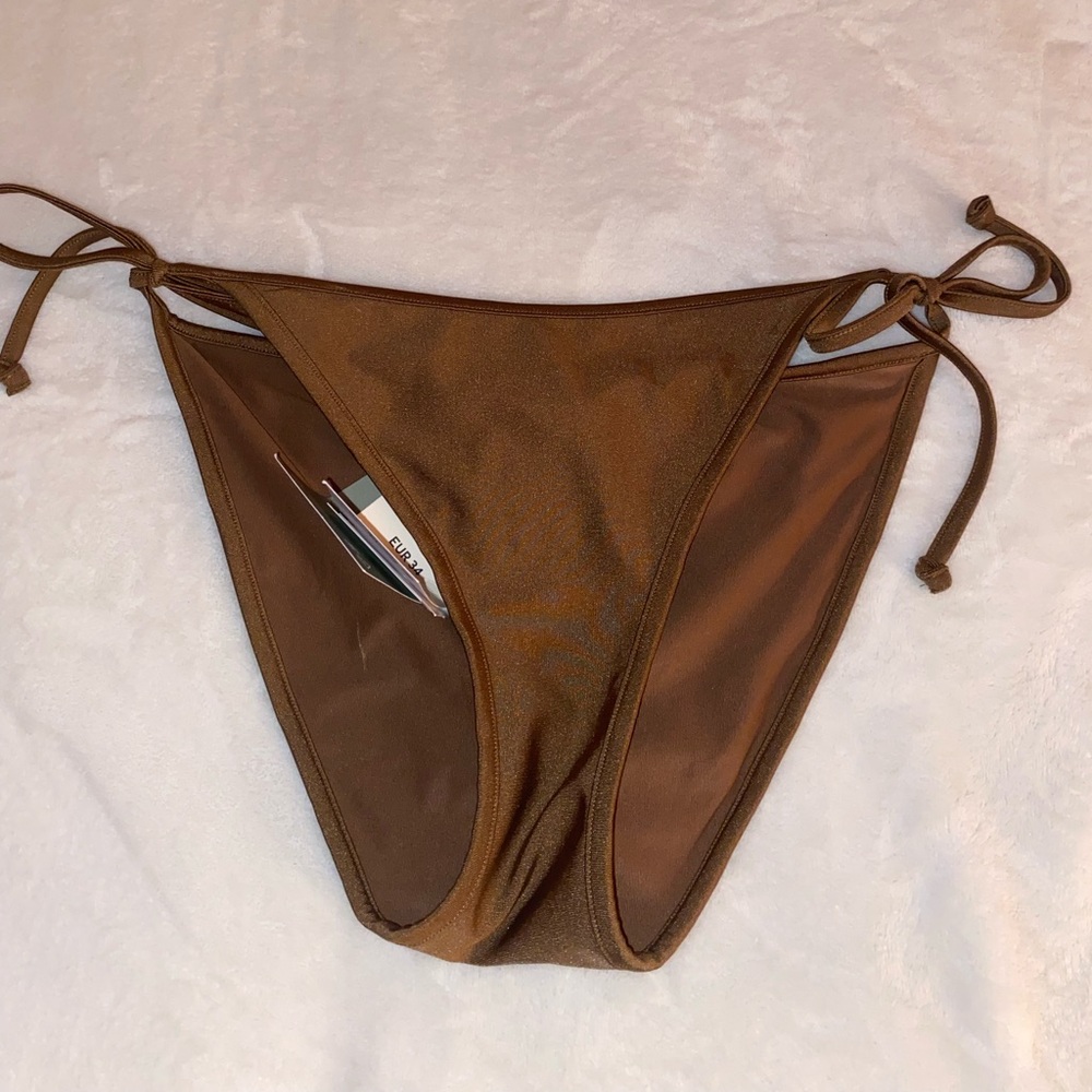 H&M swim bottoms